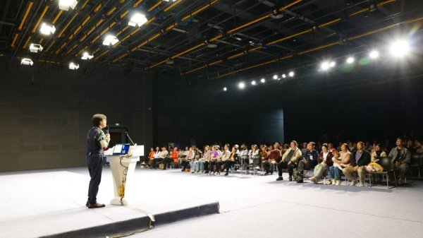 尚融 “海丝”脱口秀刮来岭南“现代风”